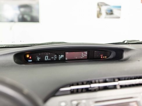 Used 2015 Toyota Prius Three image 24