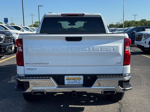 Used 2024 Chevrolet Silverado 1500 LT AWD/4WD image 5