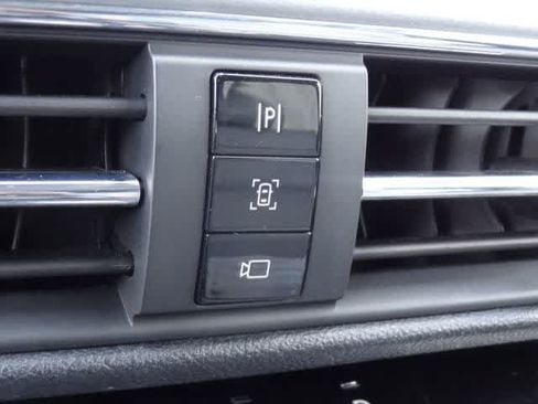 Used 2022 Lincoln Corsair AWD w/ Premium Package image 29