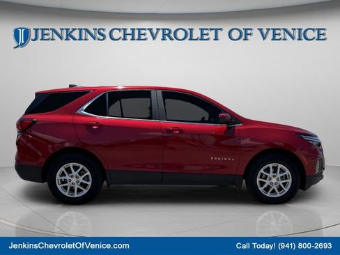 Used 2023 Chevrolet Equinox LT AWD/4WD image 3