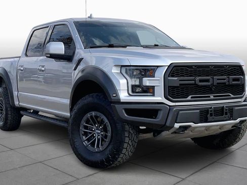 Certified 2019 Ford F150 Raptor w/ Equipment Group 802A Luxury image 2