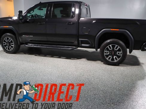 Used 2023 GMC Sierra 2500 AT4 w/ AT4 Preferred Package image 10