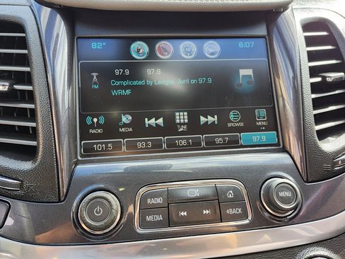 Used 2017 Chevrolet Impala LT image 23