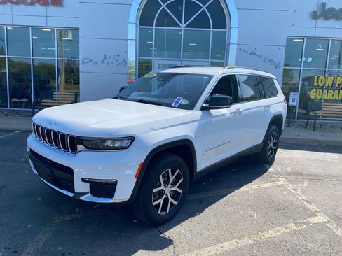 Used 2023 Jeep Grand Cherokee L Limited AWD/4WD image 1