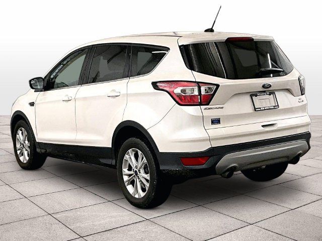 Used 2017 Ford Escape SE AWD/4WD image 10