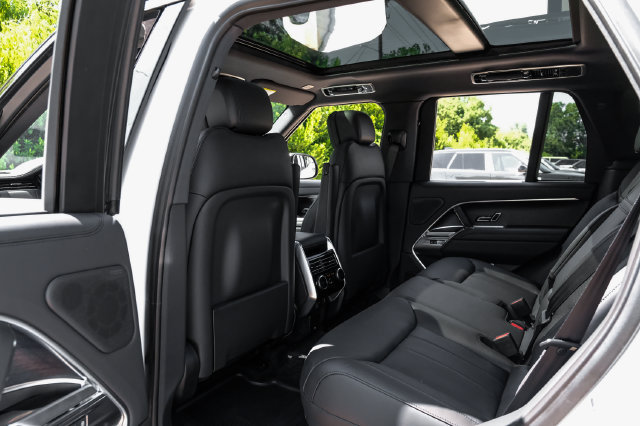 New 2026 Land Rover Range Rover SE AWD/4WD image 49