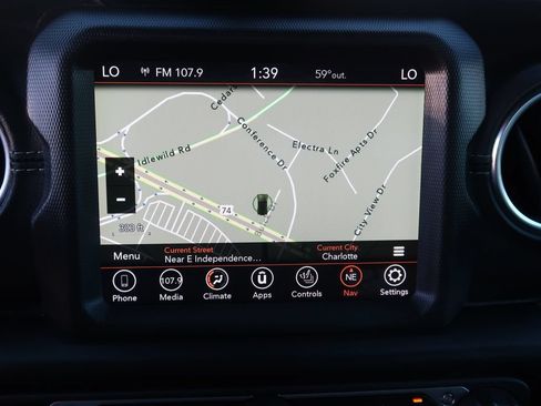Used 2021 Jeep Wrangler Unlimited Sahara AWD/4WD image 24