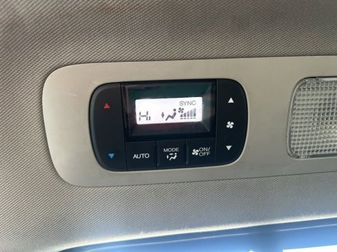 Used 2016 Honda Odyssey Touring image 17