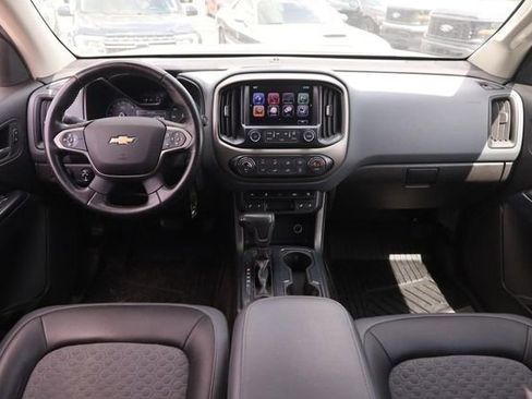Used 2017 Chevrolet Colorado Z71 AWD/4WD image 19