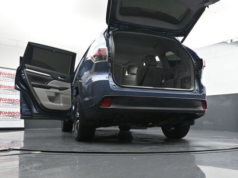 Used 2016 Toyota Highlander XLE image 51