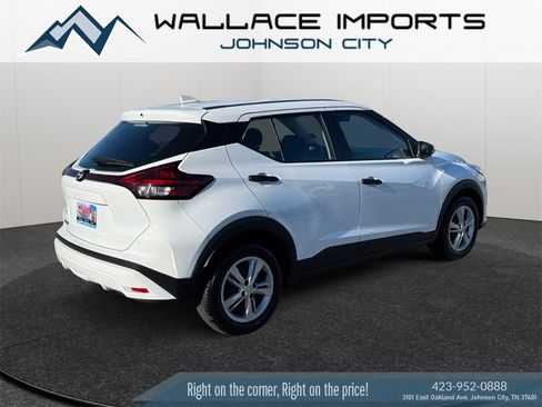 Used 2023 Nissan Kicks S image 5