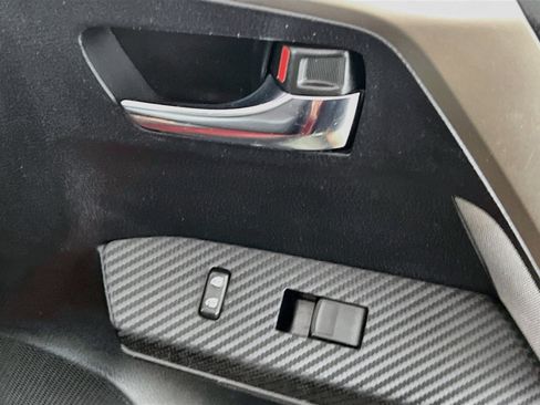 Used 2014 Toyota RAV4 XLE FWD image 31