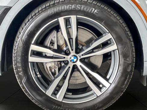 Used 2023 BMW X7 xDrive40i w/ M Sport Package AWD/4WD image 27