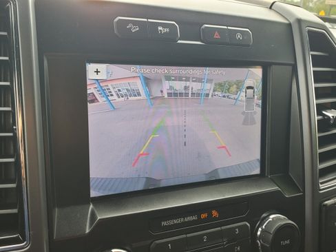 Used 2019 Ford F150 XLT w/ Equipment Group 302A Luxury AWD/4WD image 19
