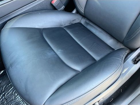 Used 2024 Tesla Model Y Long Range AWD/4WD image 19