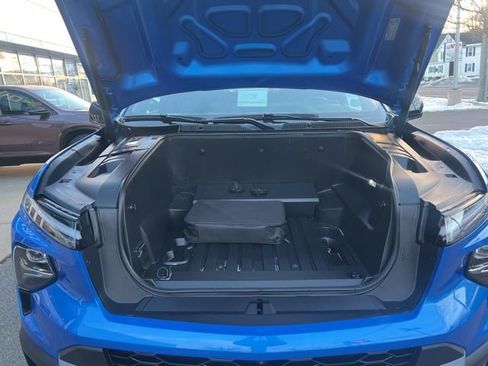 Used 2026 Chevrolet Silverado EV LT image 15