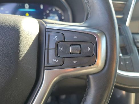 Used 2023 Chevrolet Suburban Premier image 15