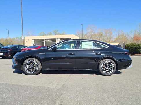 New 2026 Hyundai Sonata SEL FWD image 6