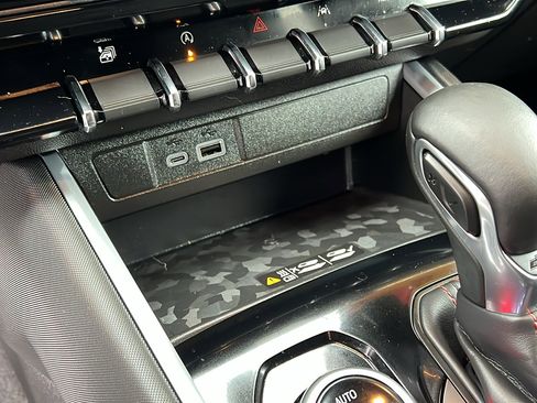 Certified 2024 Chevrolet Colorado Z71 w/ Z71 Convenience Package 2 image 21