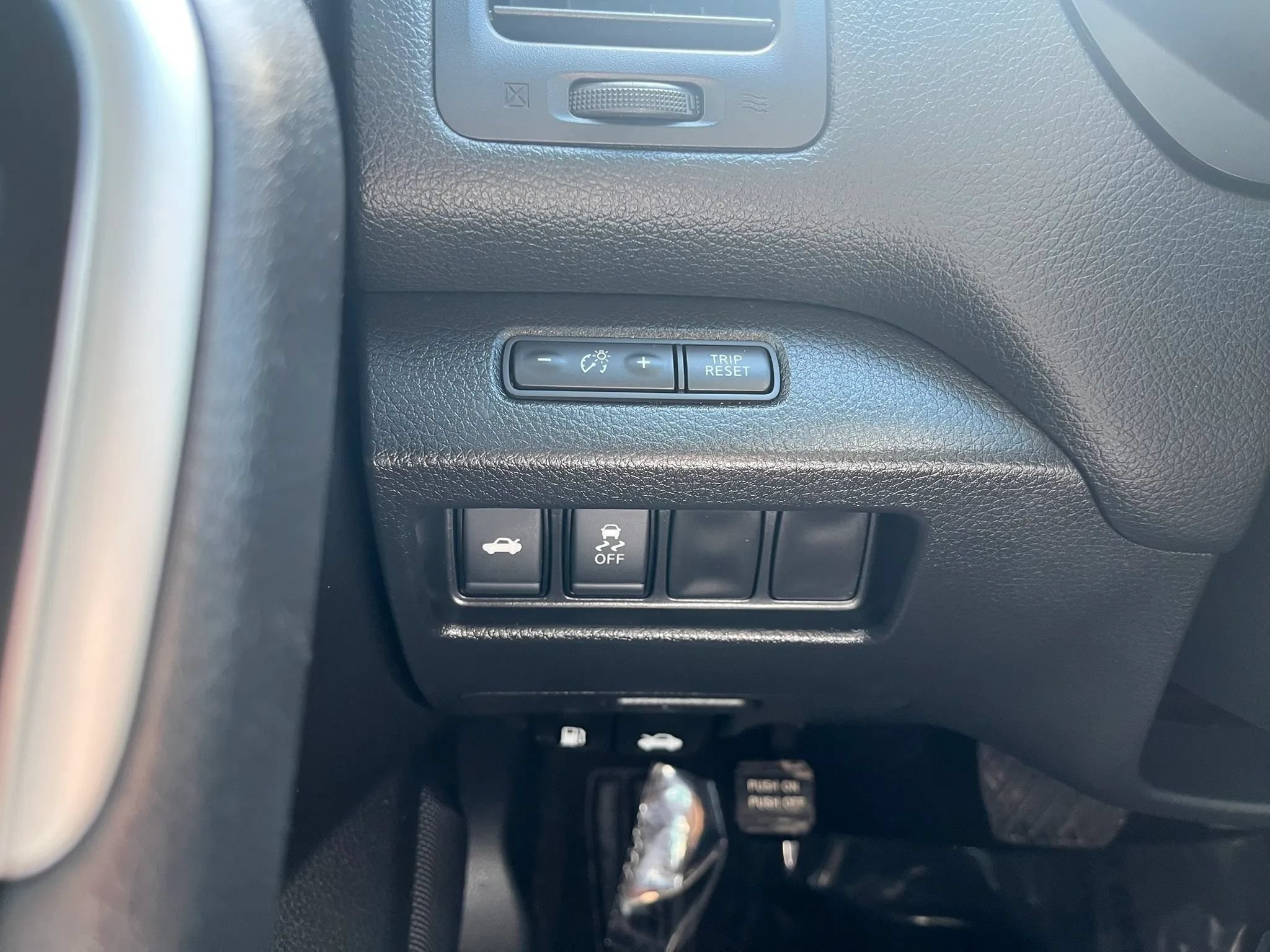 Used 2018 Nissan Altima 2.5 S FWD image 18