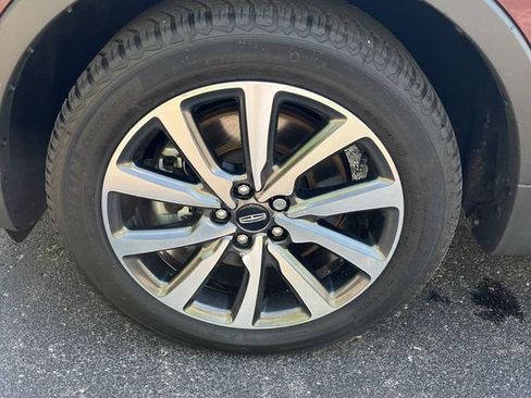 Used 2019 Lincoln MKC Reserve w/ MKC Climate Package AWD/4WD image 11