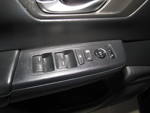 Certified 2024 Honda CR-V LX image 10
