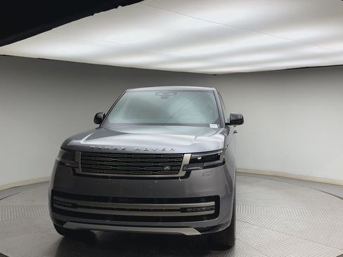 New 2026 Land Rover Range Rover Long Wheelbase SE AWD/4WD image 7