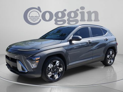 Certified 2025 Hyundai Kona SEL FWD image 1