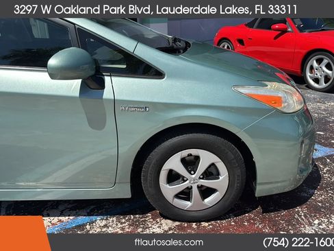 Used 2015 Toyota Prius Two FWD image 14