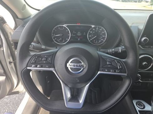 Used 2023 Nissan Sentra SV FWD image 19