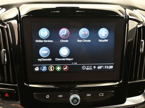 Used 2023 Chevrolet Traverse LT image 27