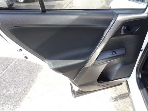 Used 2018 Toyota RAV4 LE w/ All Weather Liner Package image 17