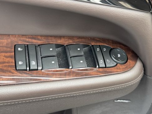 Used 2016 Buick Enclave Premium w/ Experience Buick Package AWD/4WD image 17
