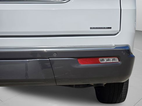 Used 2022 Jeep Grand Wagoneer Series II w/ Premium Group II AWD/4WD image 43