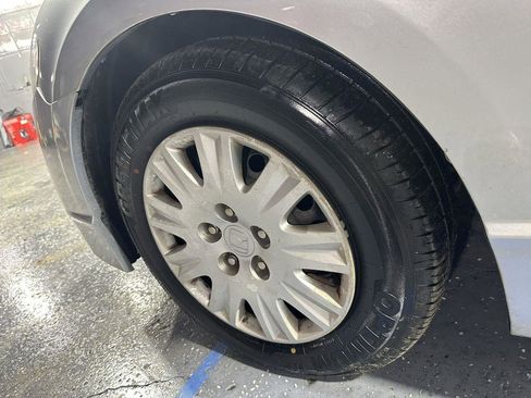 Used 2009 Honda Civic DX-VP image 10