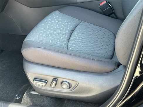 New 2025 Toyota RAV4 XLE image 19