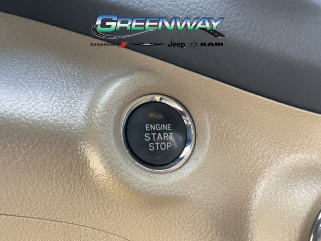 Used 2012 Toyota Highlander Limited w/ Tow Pkg FWD image 30