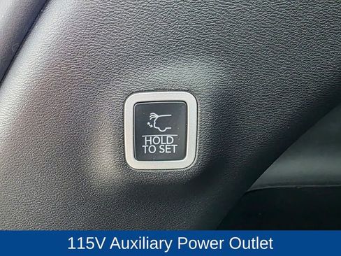 Used 2025 Jeep Wagoneer S Launch Edition image 19