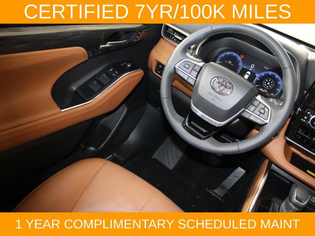 Used 2026 Toyota Highlander Platinum AWD/4WD image 17