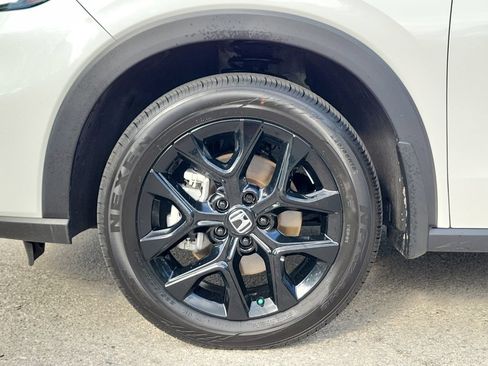 Used 2025 Honda HR-V Sport image 6