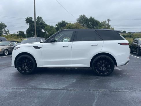 Used 2025 Land Rover Range Rover Sport Dynamic SE AWD/4WD image 4