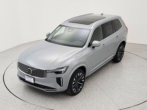 New 2026 Volvo XC90 B6 Plus w/ Protection Package image 13