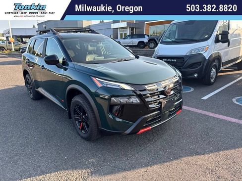 Used 2026 Nissan Rogue SV AWD/4WD image 1