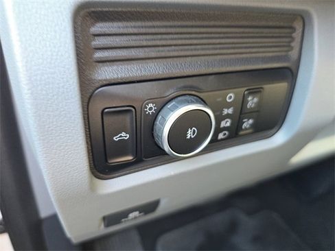 Used 2025 Ford F250 XLT image 27