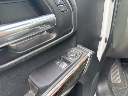 Used 2020 Chevrolet Silverado 3500 LT image 5