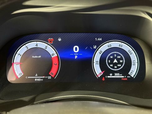 Certified 2025 Toyota Highlander XSE image 32