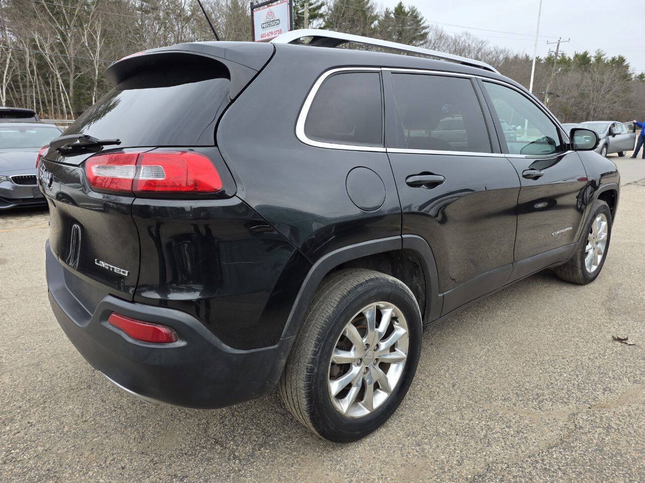 Used 2015 Jeep Cherokee Limited AWD/4WD image 9