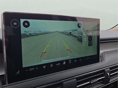 New 2026 Lincoln Corsair Premiere image 18