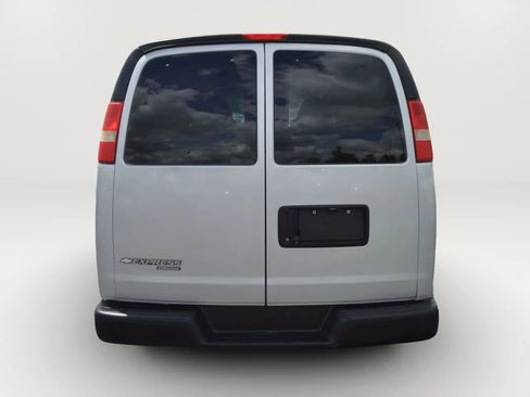 Used 2014 Chevrolet Express 2500 LS RWD image 7