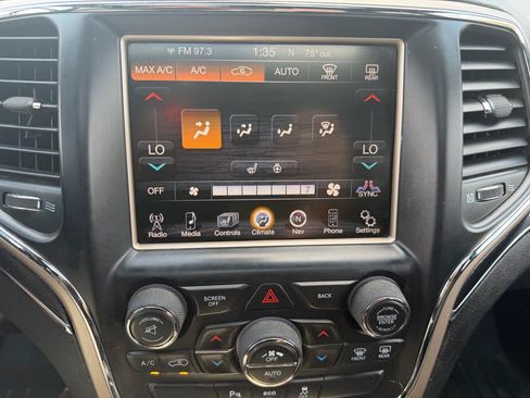 Used 2014 Jeep Grand Cherokee Limited AWD/4WD image 22